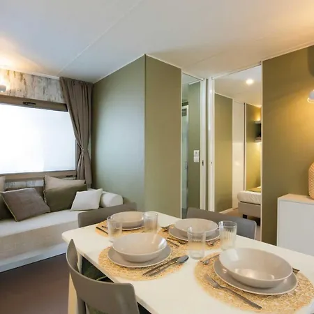 Apartment Camping Maroadi
